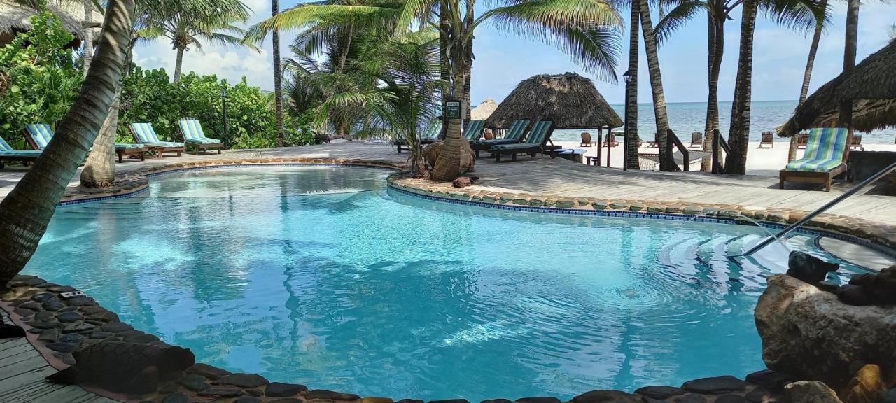 Xanadu Island Resort San Pedro  Exterior photo
