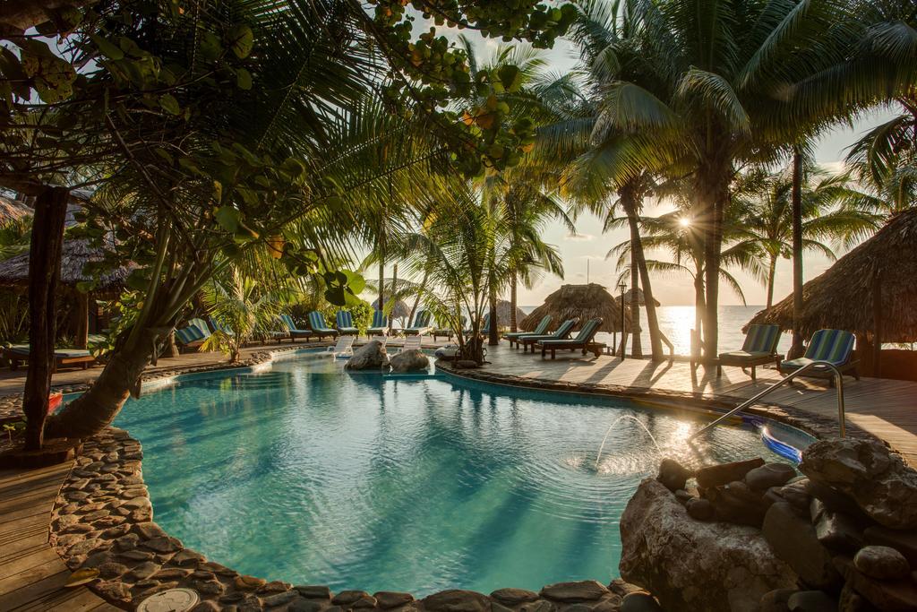 Xanadu Island Resort San Pedro  Exterior photo
